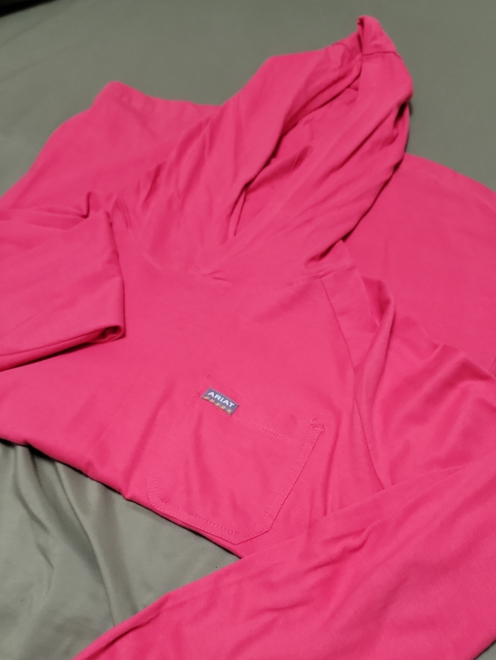 Ariat Women's Vibrant Pink Pullover Hoodie